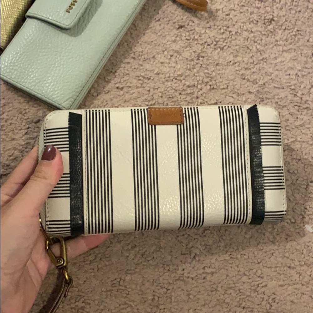 Fossil Wallets - Picture 5 of 5
